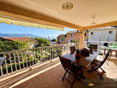 Viager - Maison - 163 m² - 6 pièces