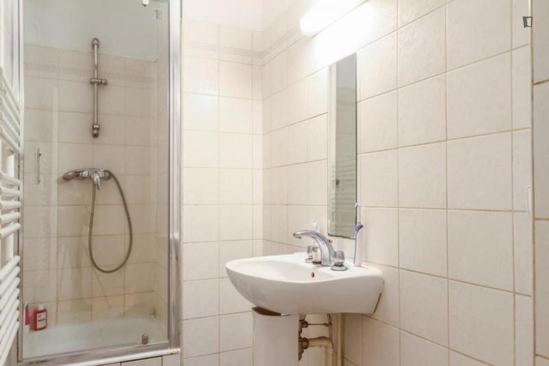 Chambre - 13 m² - 6 pièces