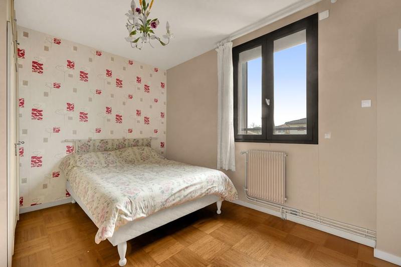 Maison traditionnelle - 90 m² - 5 pièces