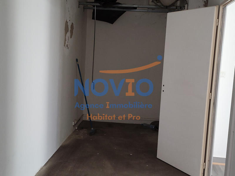 Bureau - 54 m² - 1 pièce