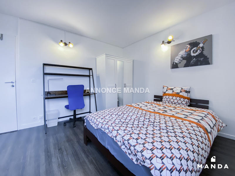 Chambre - 14 m² - 6 pièces