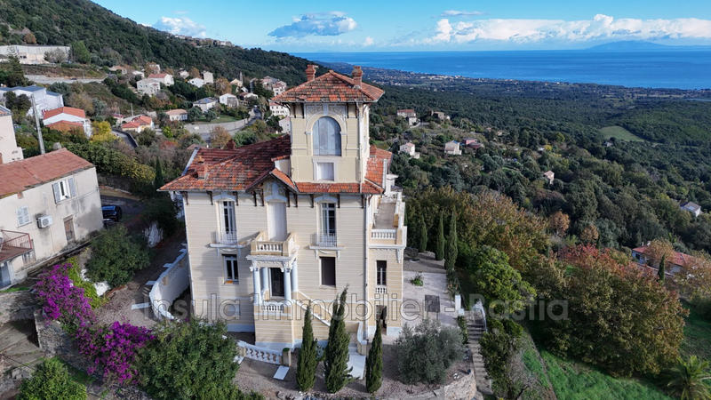 Maison de maîtres - 367 m² - 12 pièces