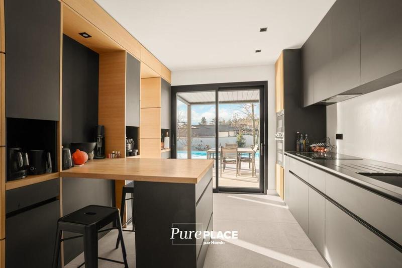 Maison - 162 m² - 6 pièces