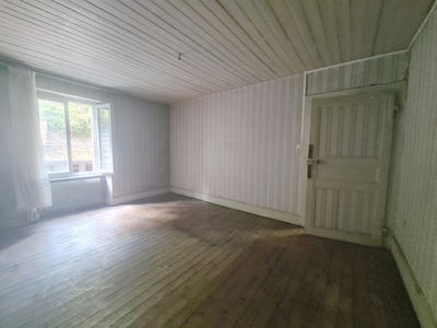 Maison - 220 m² - 8 pièces