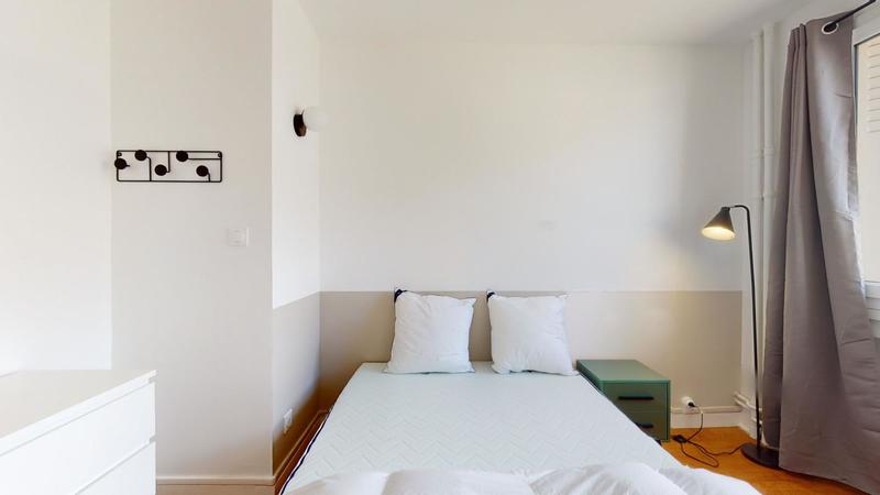 Appartement - 112 m² - 6 pièces