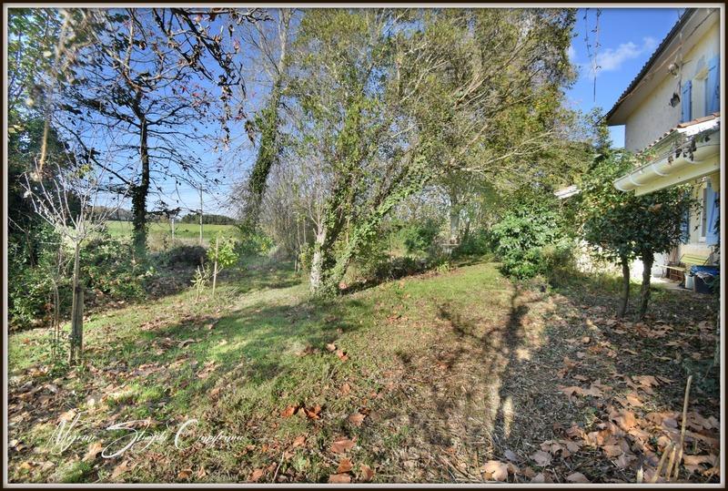 Maison - 225 m² - 5 pièces