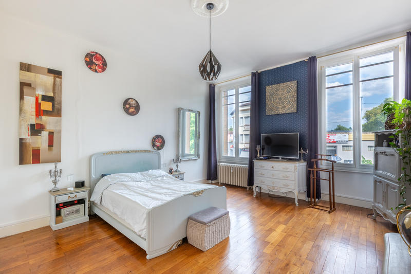 Appartement - 136 m² - 4 pièces