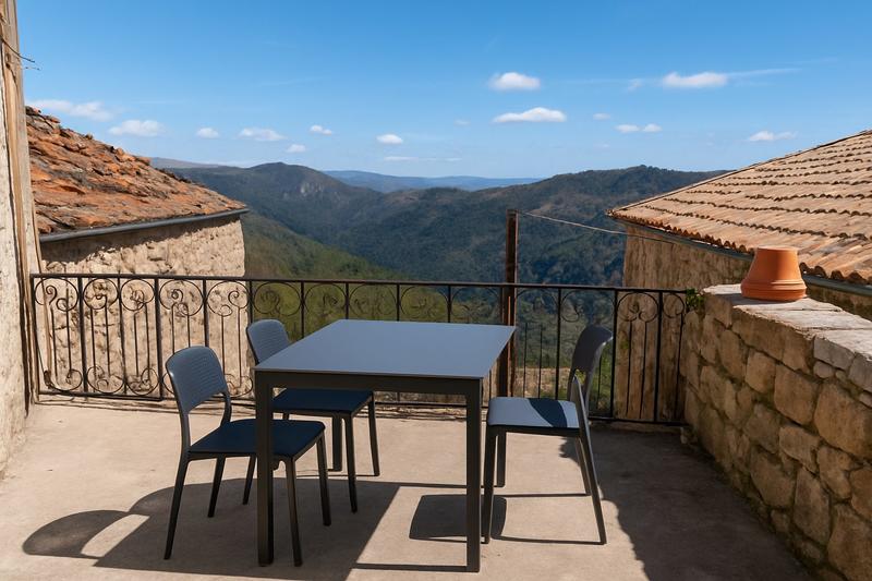 Maison ancienne - 85 m² - 6 pièces