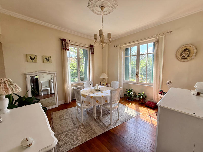 Maison - 94 m² - 5 pièces