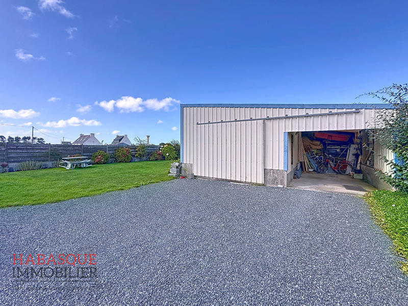 Maison - 253 m² - 12 pièces