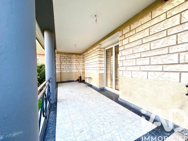 Maison - 162 m² - 8 pièces