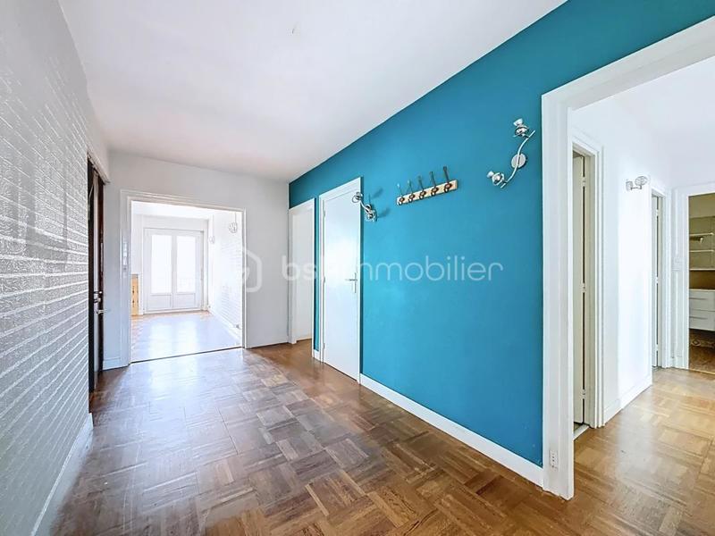 Appartement - 120 m² - 5 pièces
