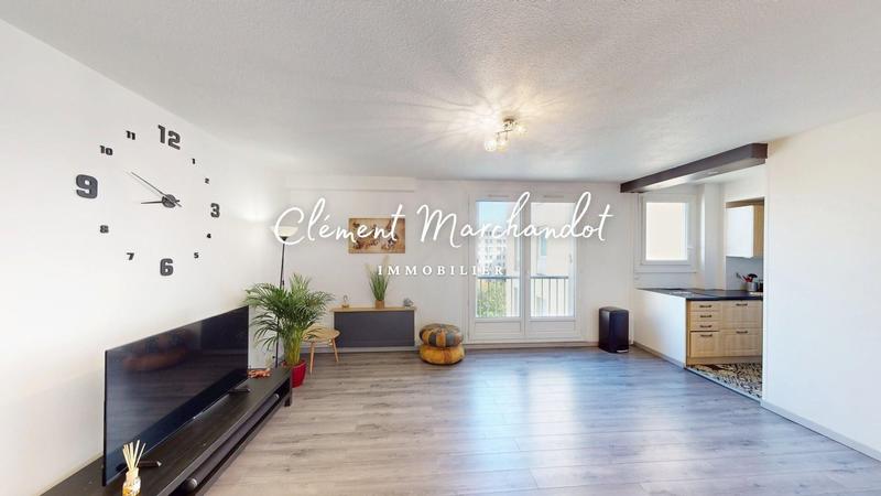 Appartement - 80 m² - 4 pièces