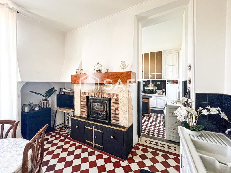 Maison - 450 m² - 12 pièces