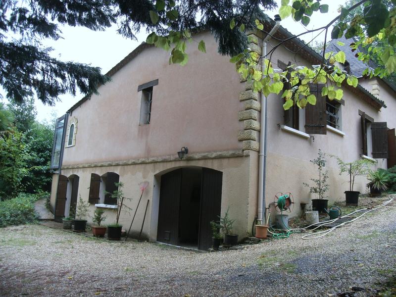 Maison ancienne - 210 m² - 9 pièces