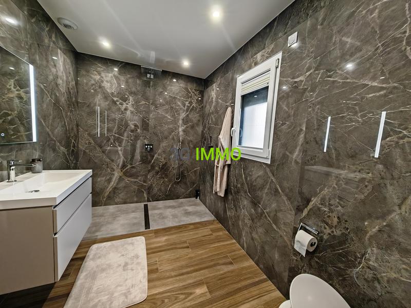 Maison - 155 m² - 6 pièces