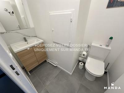 Chambre - 11 m² - 7 pièces