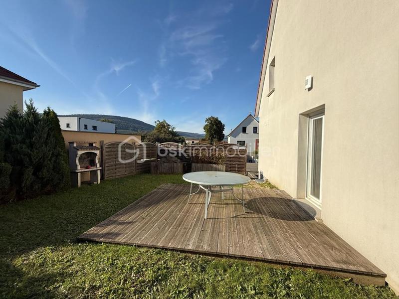 Maison - 90 m² - 4 pièces