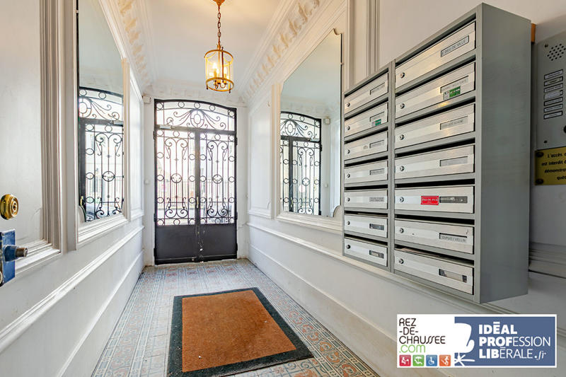 Bureau - 88 m² - 4 pièces