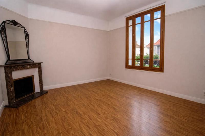 Maison - 85 m² - 5 pièces