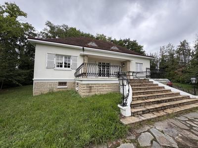 Villa - 186 m² - 8 pièces