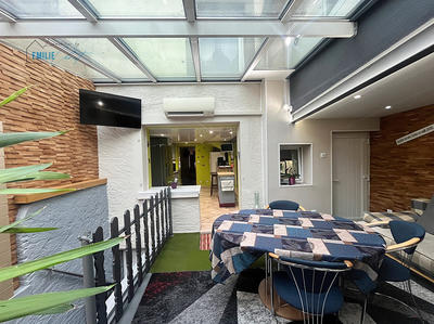 Maison - 176 m² - 6 pièces