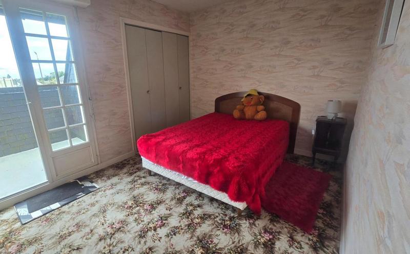 Maison - 235 m² - 8 pièces