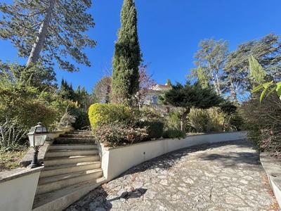 Villa - 194 m² - 6 pièces