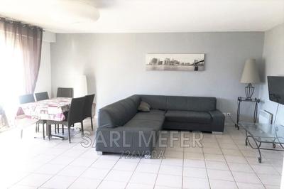 Appartement - 72 m² - 3 pièces