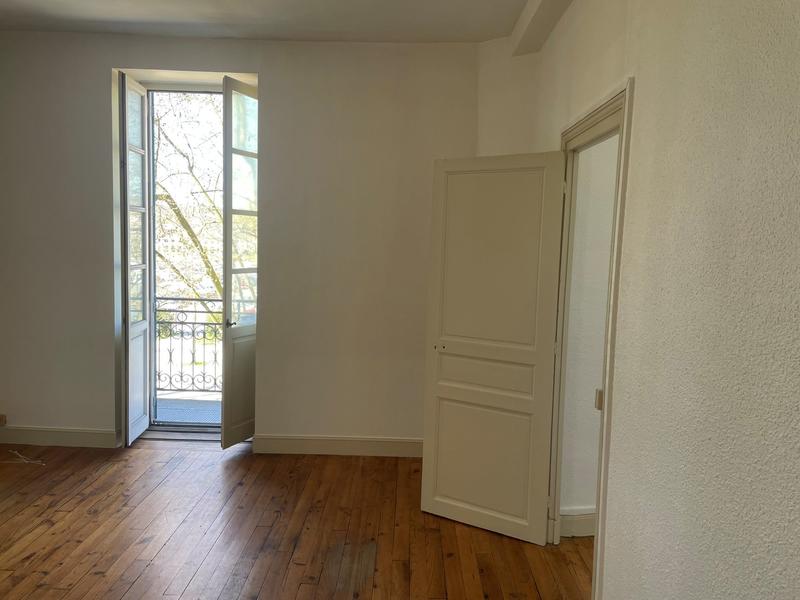 Appartement - 88 m² - 3 pièces