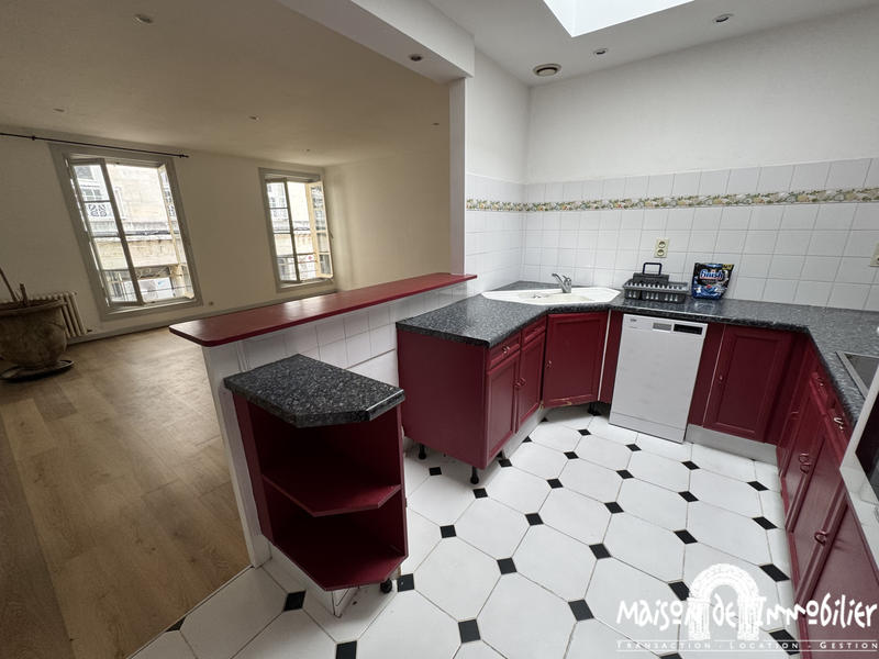 Appartement - 110 m² - 4 pièces