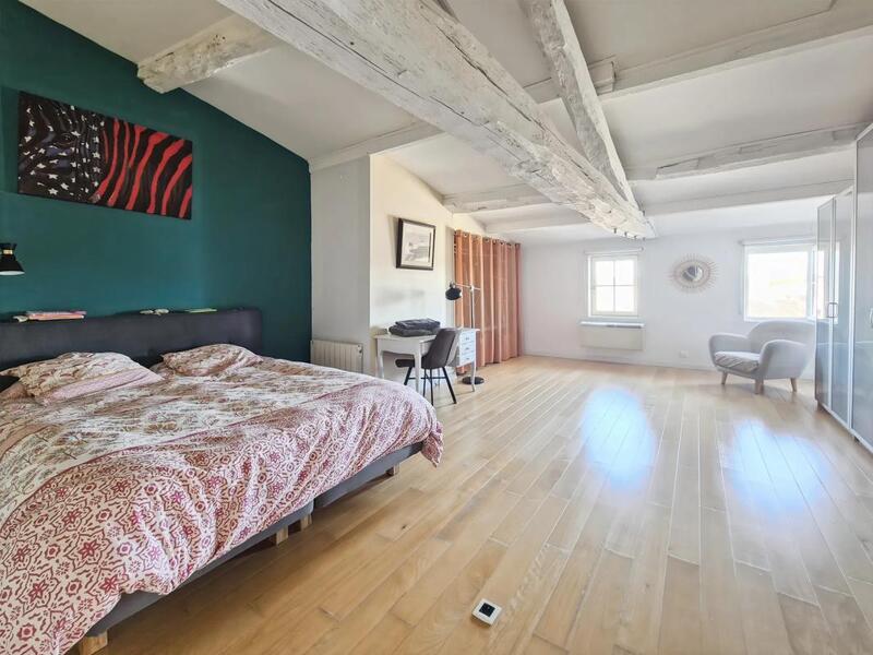 Duplex - 181 m² - 5 pièces