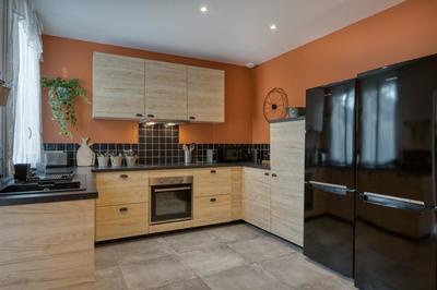 Maison - 187 m² - 10 pièces