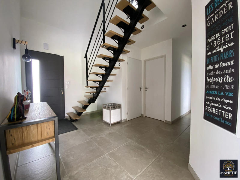 Maison - 139 m² - 6 pièces