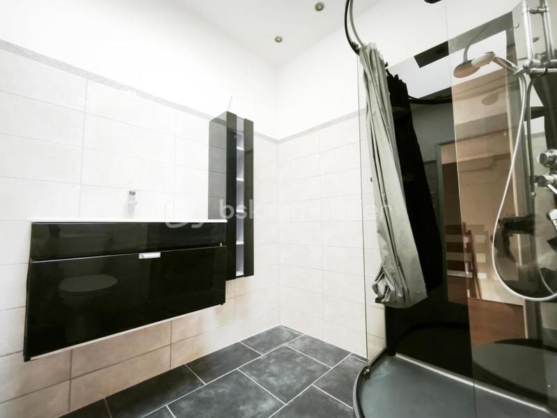 Maison traditionnelle - 100 m² - 5 pièces