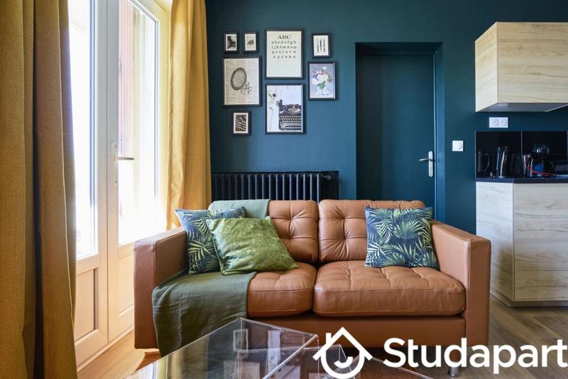 Chambre - 9 m² - 1 pièce