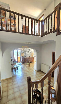 Maison - 210 m² - 6 pièces