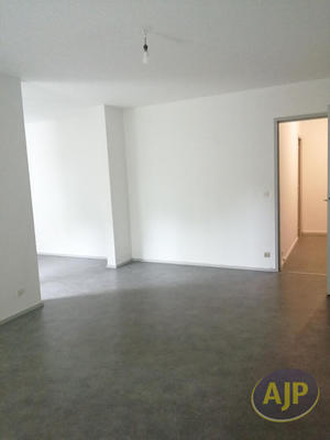 Appartement - 80 m² - 3 pièces