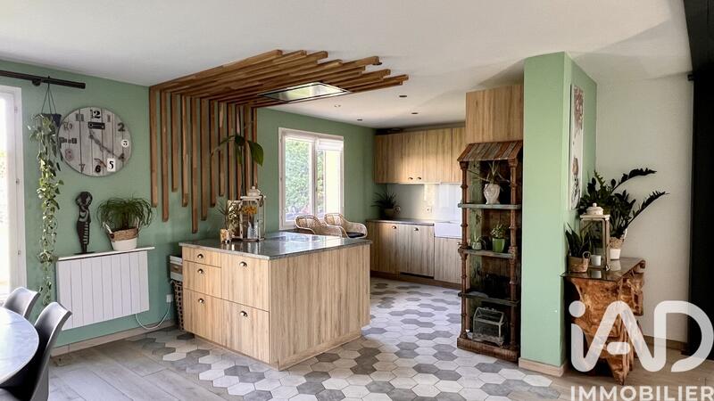 Maison - 110 m² - 5 pièces