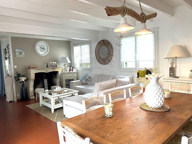 Maison - 96 m² - 5 pièces