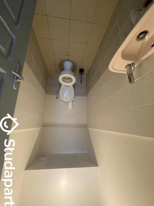 Chambre - 13 m² - 1 pièce