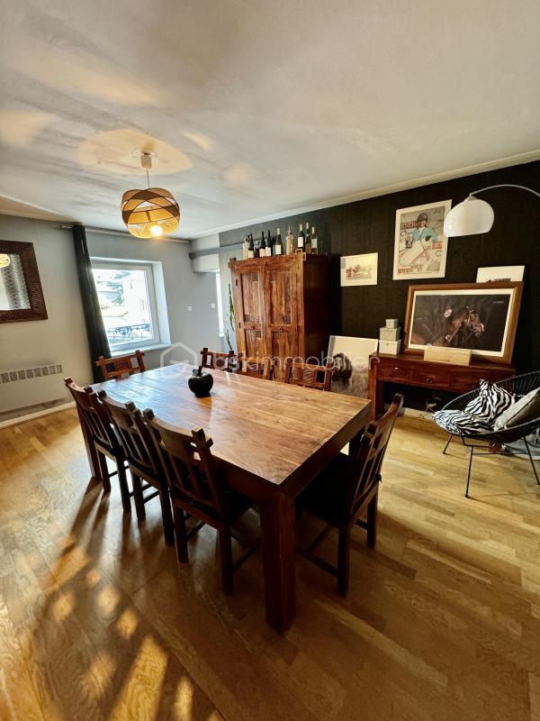 Immeuble - 285 m² - 15 pièces