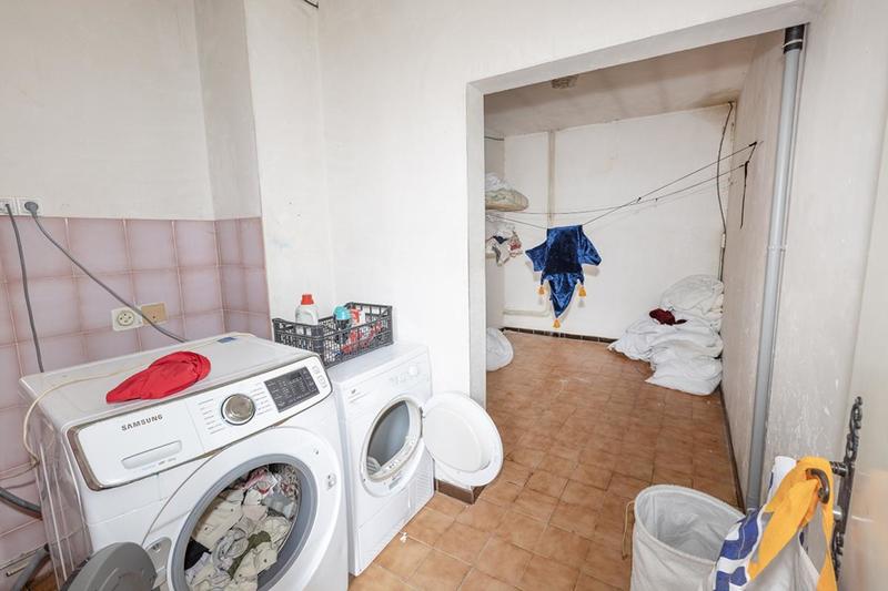 Maison - 860 m² - 21 pièces