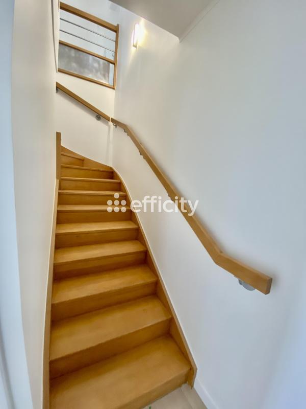 Appartement - 98 m² - 6 pièces