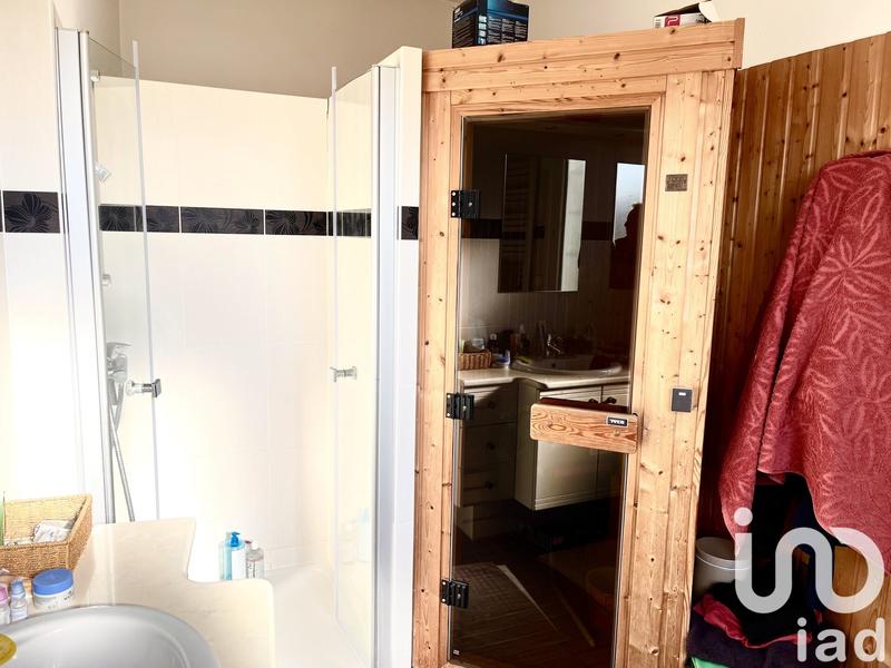 Maison - 180 m² - 7 pièces