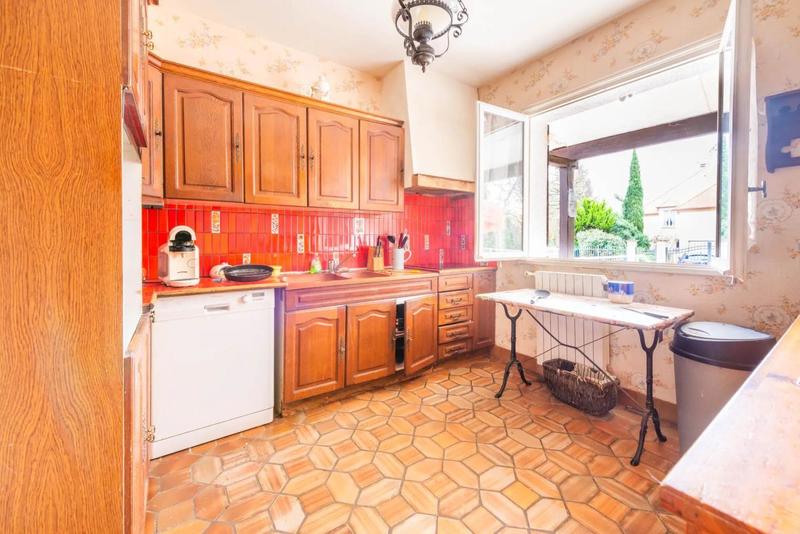 Maison - 215 m² - 10 pièces