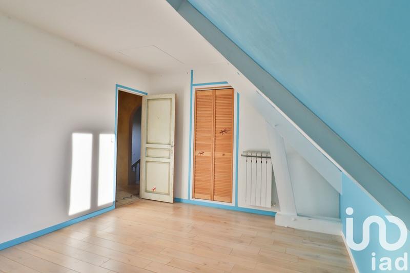 Maison - 201 m² - 6 pièces