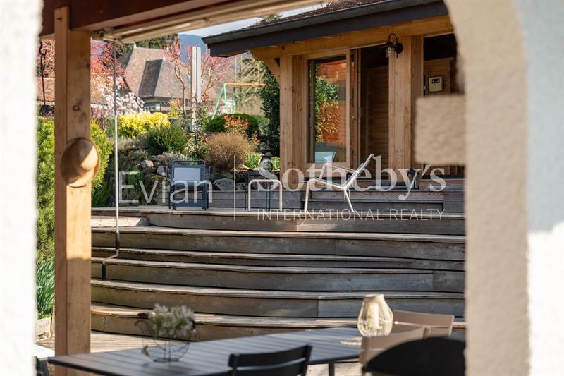 Maison - 189 m² - 8 pièces