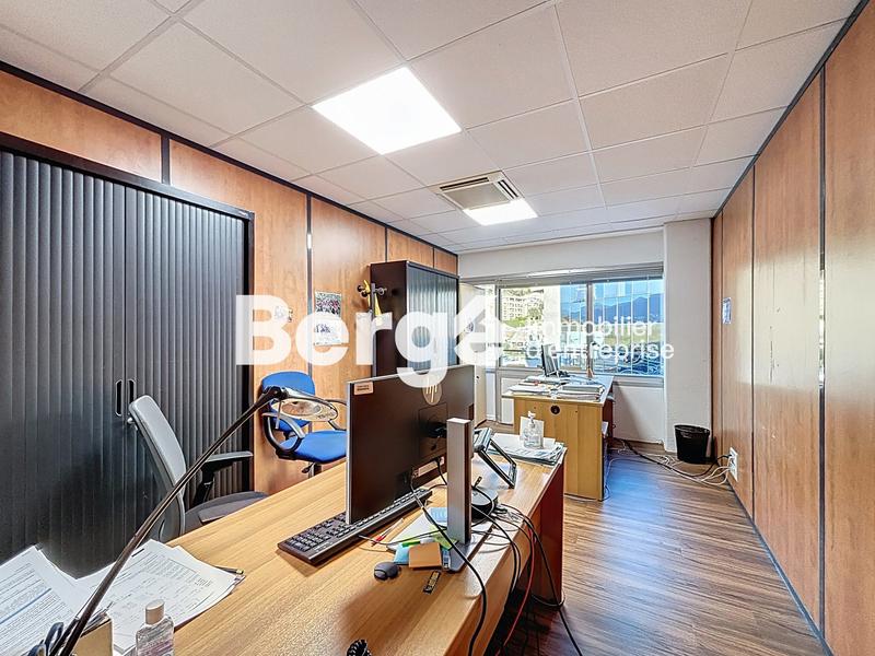 Bureau - 168 m²