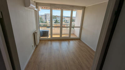 Appartement - 77 m² - 4 pièces